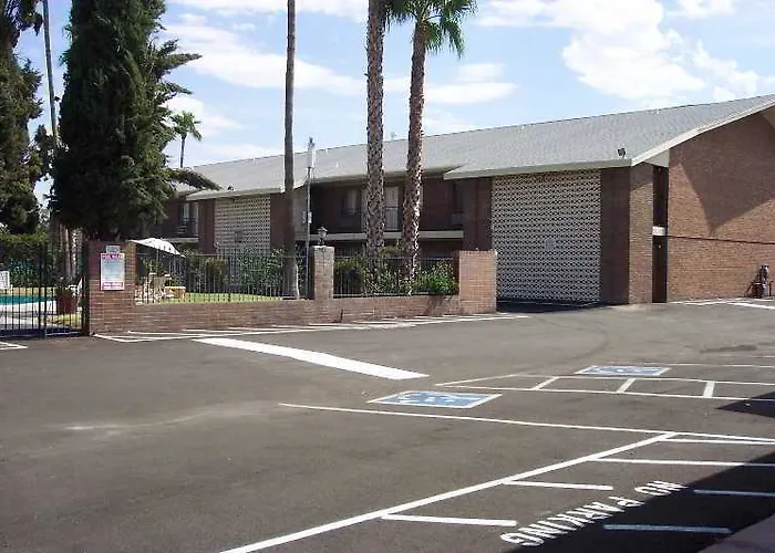 The Kennedy Tucson, Surestay Collection By Western Tucson